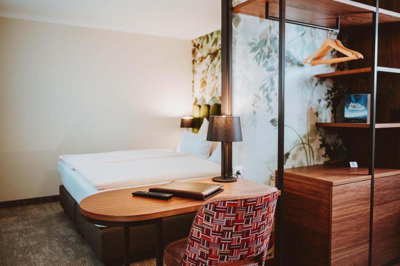 Hotel Bruecklwirt Niklasdorf ภายนอก รูปภาพ