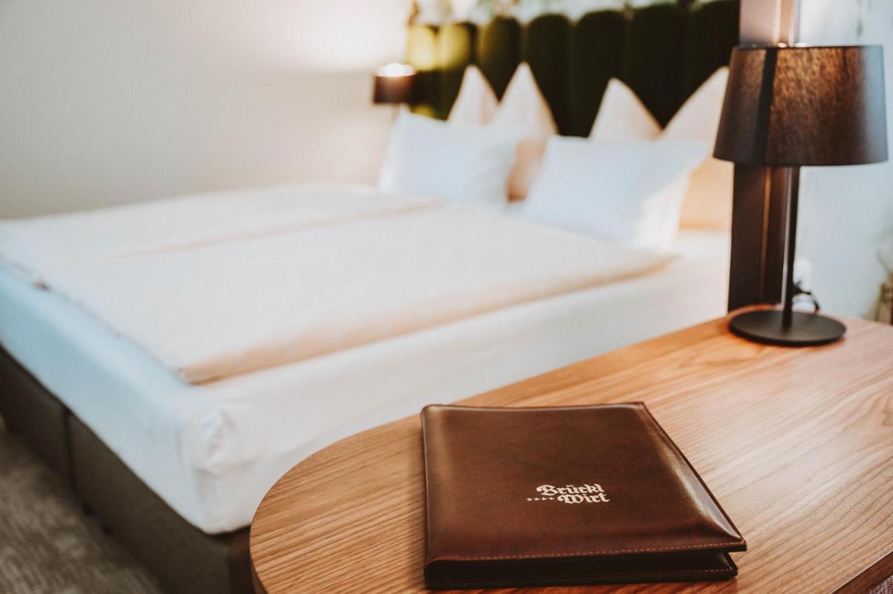 Hotel Bruecklwirt Niklasdorf ภายนอก รูปภาพ