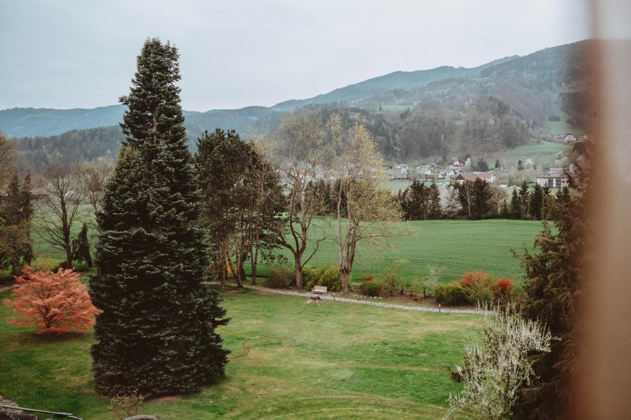 Hotel Bruecklwirt Niklasdorf ภายนอก รูปภาพ