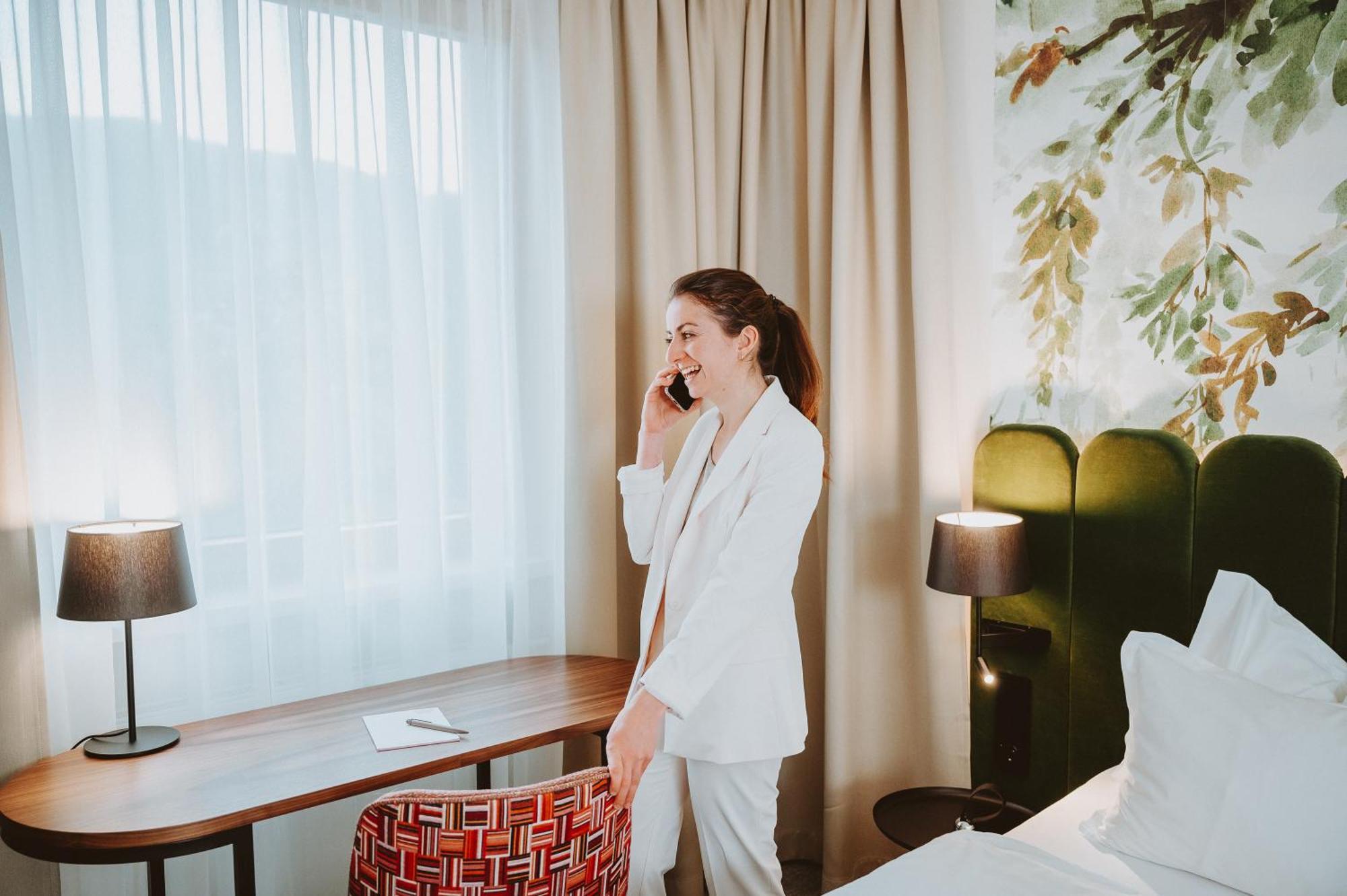 Hotel Bruecklwirt Niklasdorf ภายนอก รูปภาพ