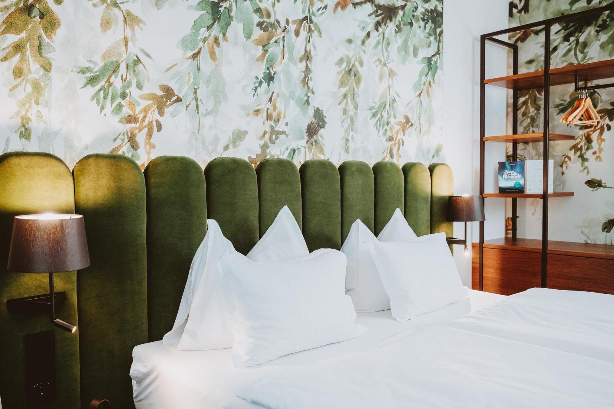 Hotel Bruecklwirt Niklasdorf ภายนอก รูปภาพ